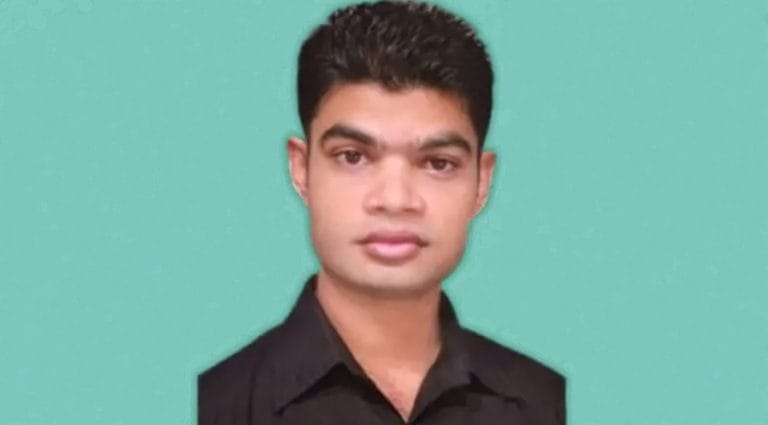 স্কুলছাত্রীকে ধর্ষণ