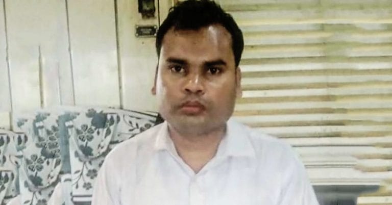 নারী যাত্রীকে ধর্ষণ