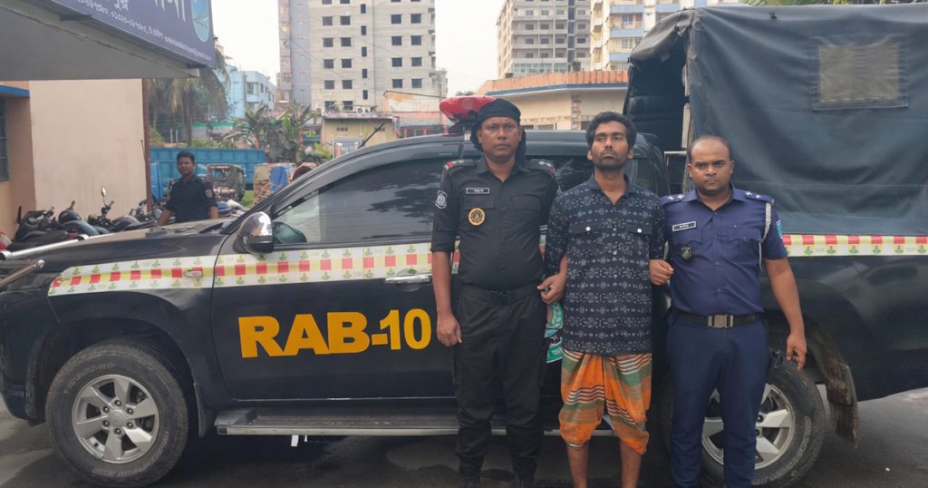 ফরিদপুরে কোদাল দিয়ে তিনজনকে হত্যা